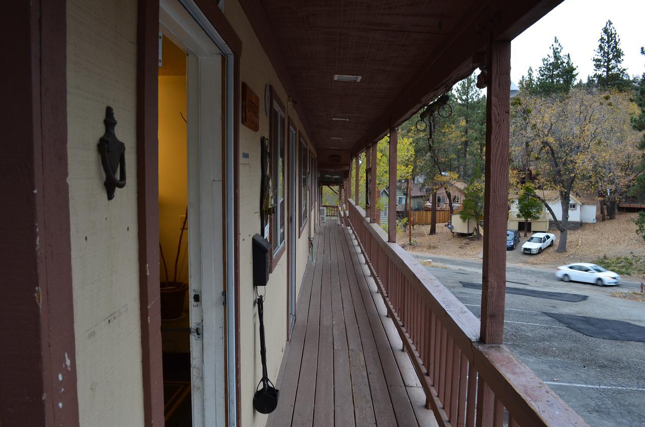 Deep Creek Motel Running Springs Esterno foto